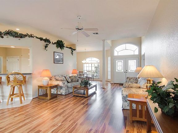4th image of 7028 Hazeltine Cir