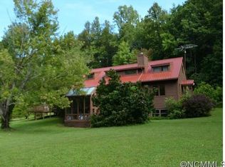 33 Firefly Hollow Dr, Fairview, NC 28730