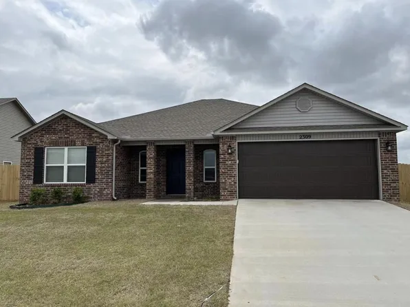 2309 Pinewood Ave, Lowell, AR 72745