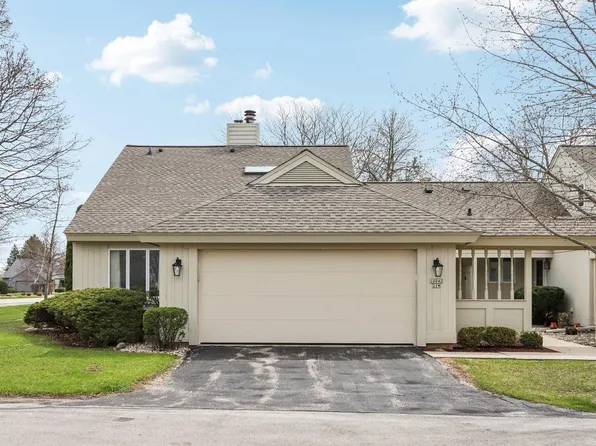 10042 North Holmes COURT, Mequon, WI 53092