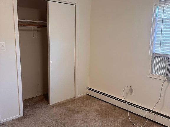 4th image of 85 Joan Ave