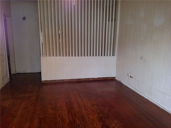 3rd image of 2704 Center St