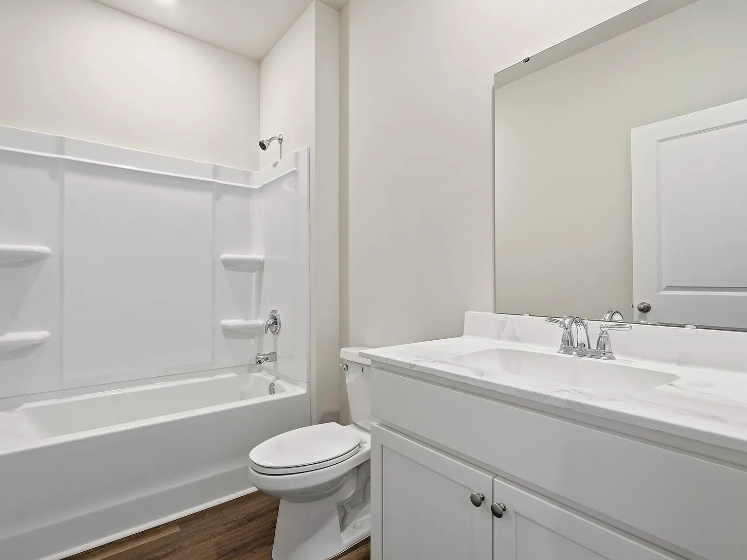 4 bed, 1600 sqft, $2,400 — Photo 1