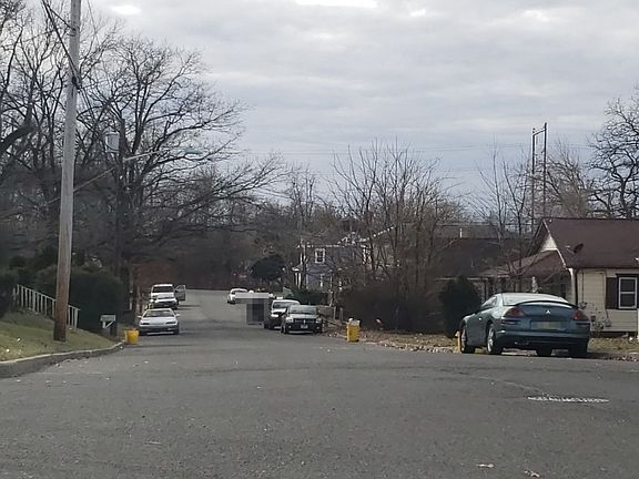 5th image of 7598 Remington Ave