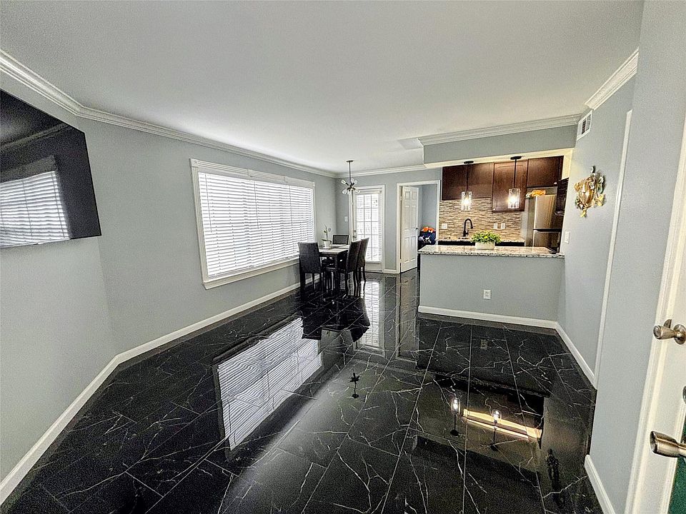 1st image of 12660 Ashford Point Dr APT 606