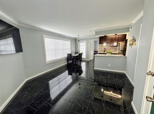 12660 Ashford Point Dr APT 606, Houston, TX 77082