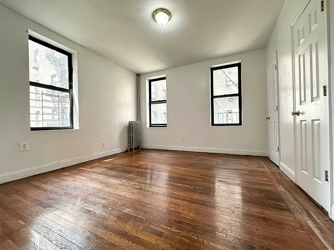 2525 Aqueduct Avenue West F3