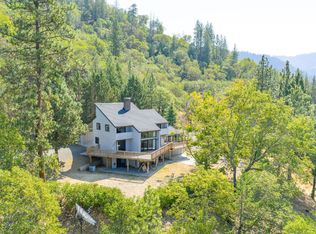 3013 Galls Creek Rd, Gold Hill, OR 97525