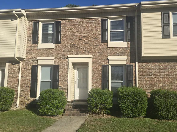 411 Cumbrian Ct, Fayetteville, NC 28314