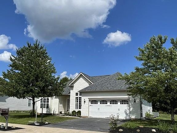 2nd image of 49 Laura Ln