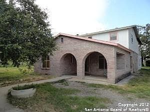 2nd image of 665 Nottingham Dr