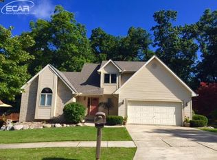 634 Plumtree Ln, Fenton, MI 48430