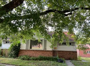 629 E Franklin St, Paxton, IL 60957