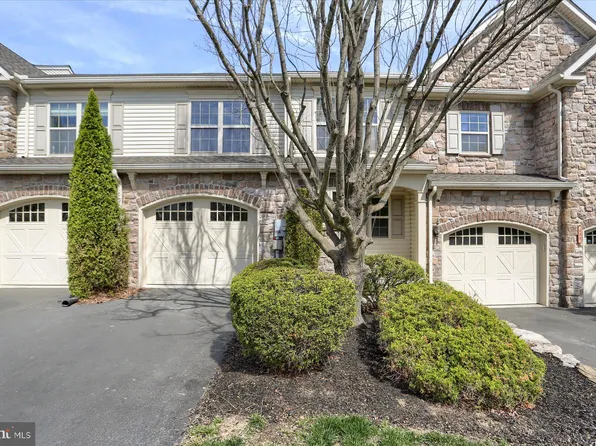 486 Nursery Dr S, Mechanicsburg, PA 17055