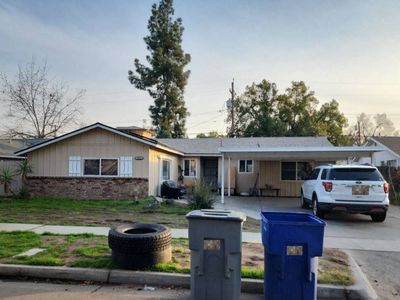 4012 E Ashlan Ave, Fresno, CA, 93726