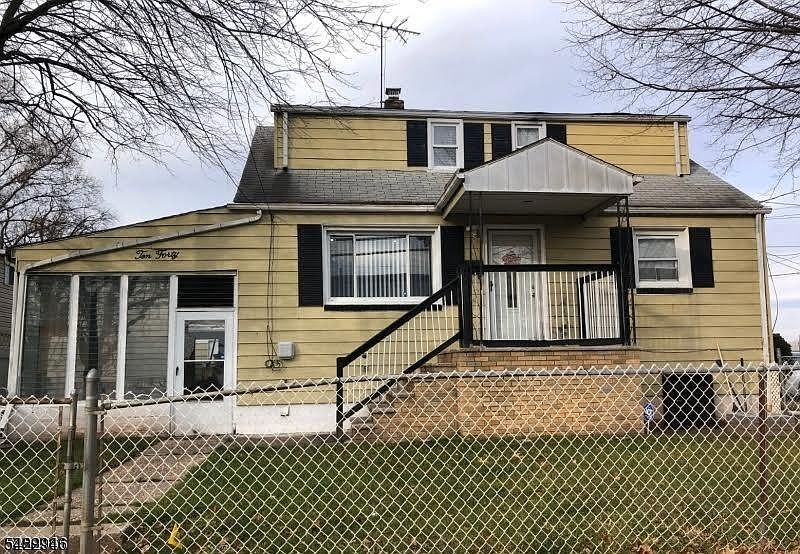 1st image of 1040 Randolph Ave