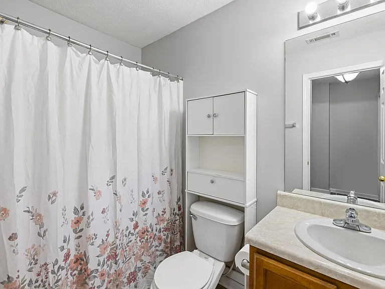 171 Swaying Pine Ct #1 — Photo 36