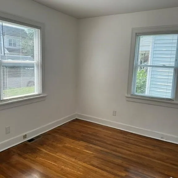 712 S Meadow St — Photo 5