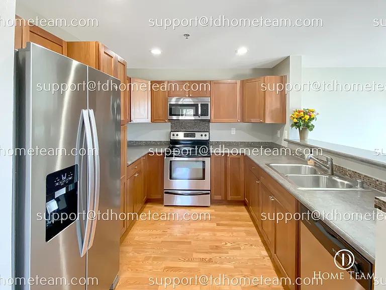 3520 Lake Washington Blvd SE #101 — Photo 5