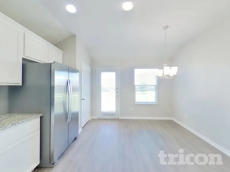 441 Otto Ave — Photo 6