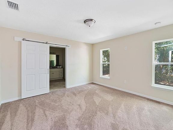 4th image of 660 Broadmoor Dr