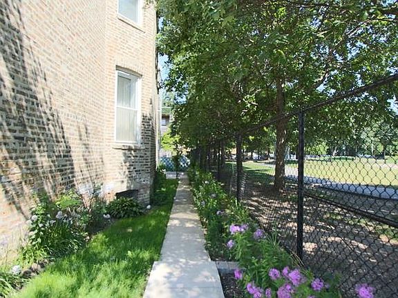 2nd image of 2323 N Talman Ave Unit 2