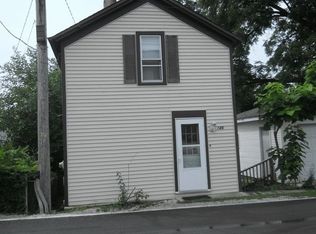 146 1/2 N Loomis St, Naperville, IL 60540