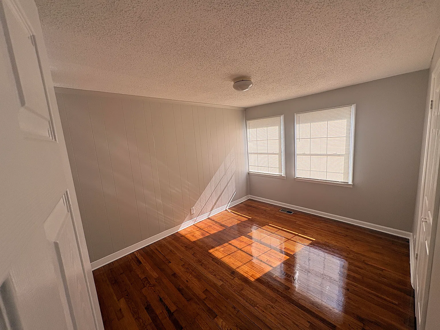 2 bed, 725 sqft, $1,100 — Photo 4