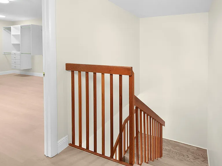 2442 SW Danbury Ln — Photo 21