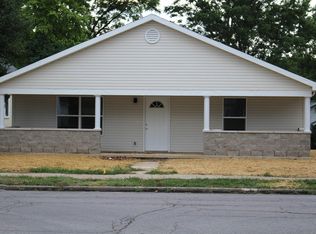 613 W Riverside Ave, Muncie, IN 47303