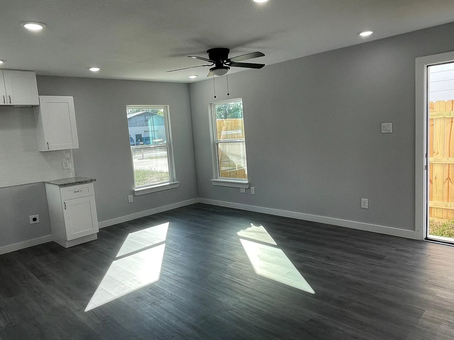 3 bed, 1150 sqft, $1,675 — Photo 4