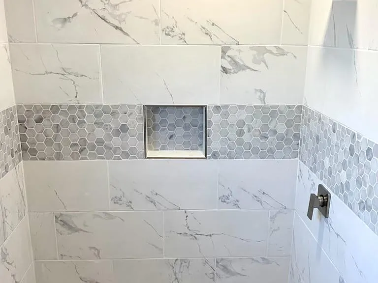 420 W Queen St #2 — Photo 10