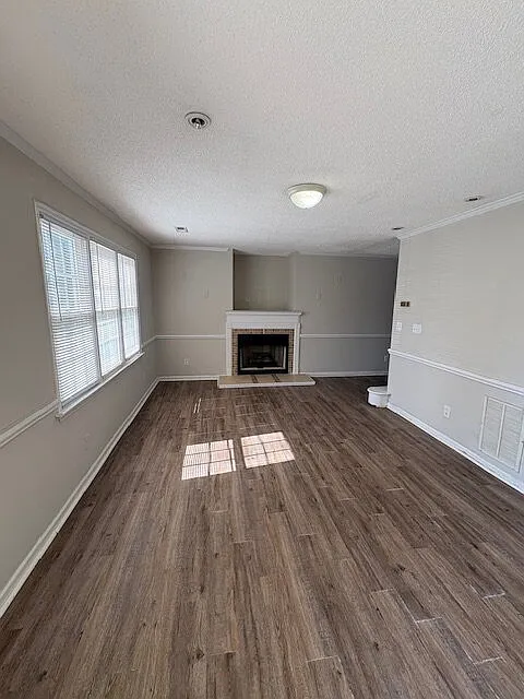 2 bed, 2.5 bath, 1453 sqft, $1,150 — Photo 3
