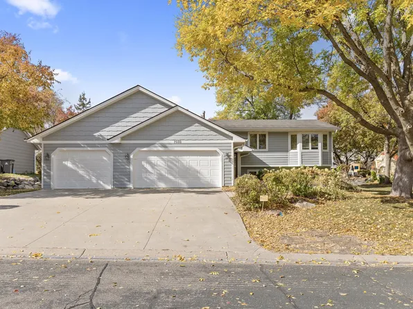 7000 Derby Dr, Chanhassen, MN 55317
