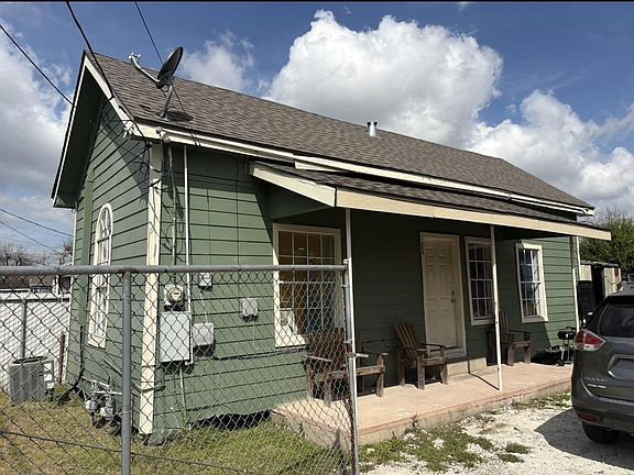 4th image of 3817 Lila St