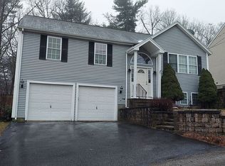 55 3rd St, Worcester, MA 01602