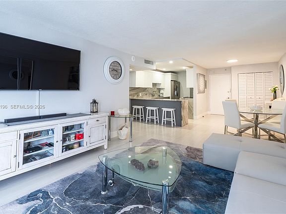 4th image of 5701 Collins Ave APT 1417