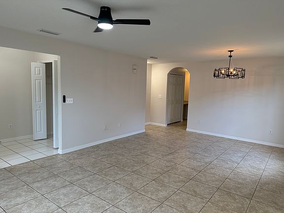 2nd image of 122 Brightview Dr