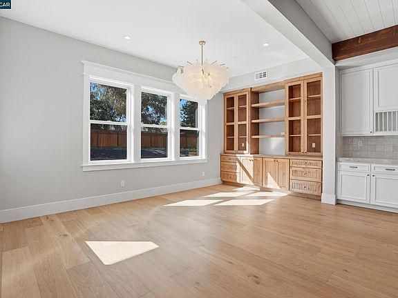 5th image of 1206 Northgate Rd