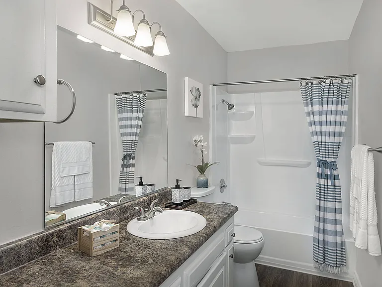 Casa De Portola Apartments — Photo 6