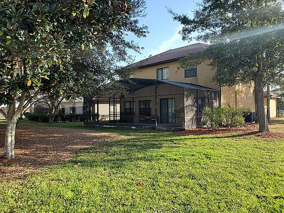 3rd image of 3011 Siesta View Dr