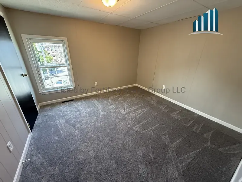 85 Massasoit St #3L