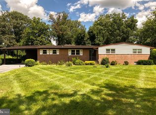 8209 Arodene Rd, Pikesville, MD 21208