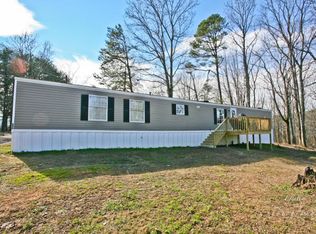 808 Sneed Rd, Soddy Daisy, TN 37379