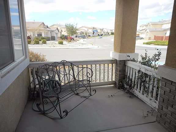 4th image of 12702 High Vista St