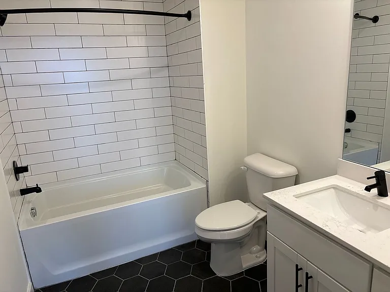 103 E 3rd St. - The Hayden — Photo 32