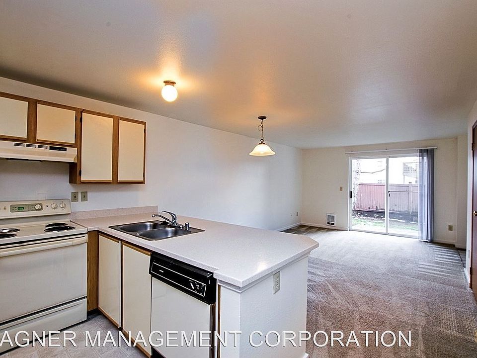 1st image of 515 112th St SE Unit B2
