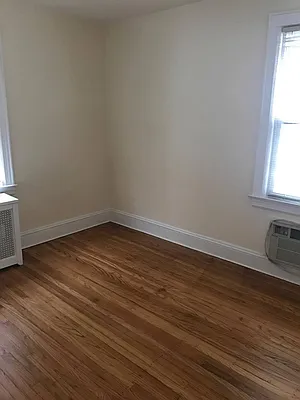 Rented by Expert Realty | media 7