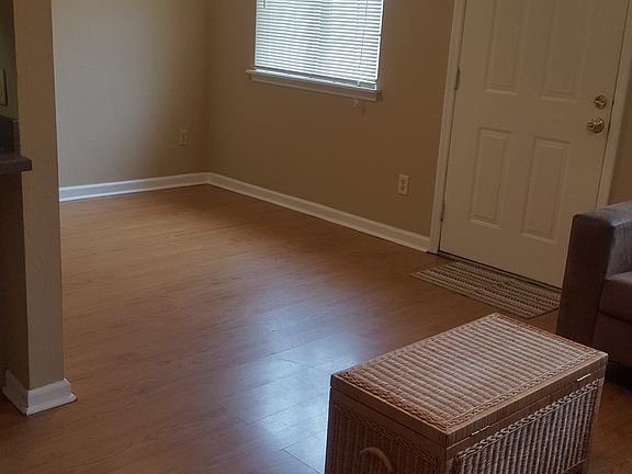 3rd image of 812 W Carolina St APT 5
