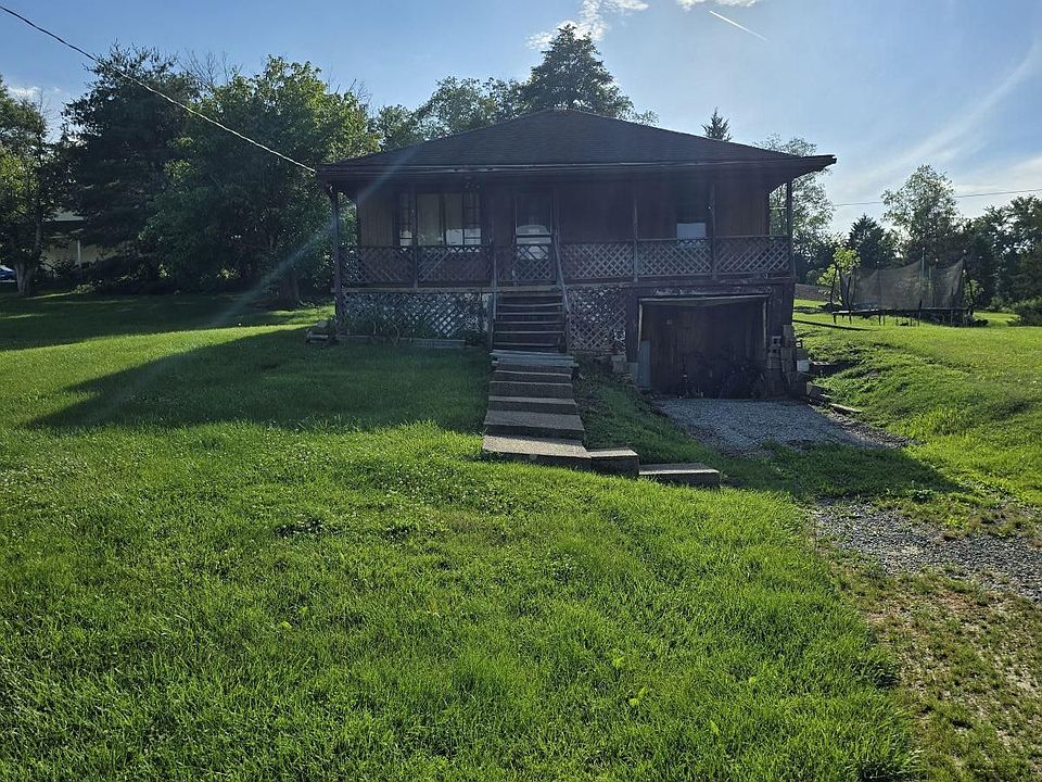 2nd image of 29 Hazel St